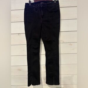 7 For All Mankind Jen 7 Black Women's Jeans in size 4. Ankle straight